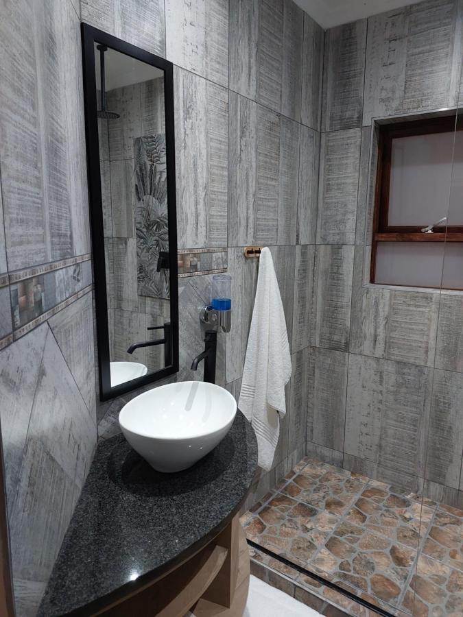 Twins Guest House Astoni Vanderbijlpark Δωμάτιο φωτογραφία