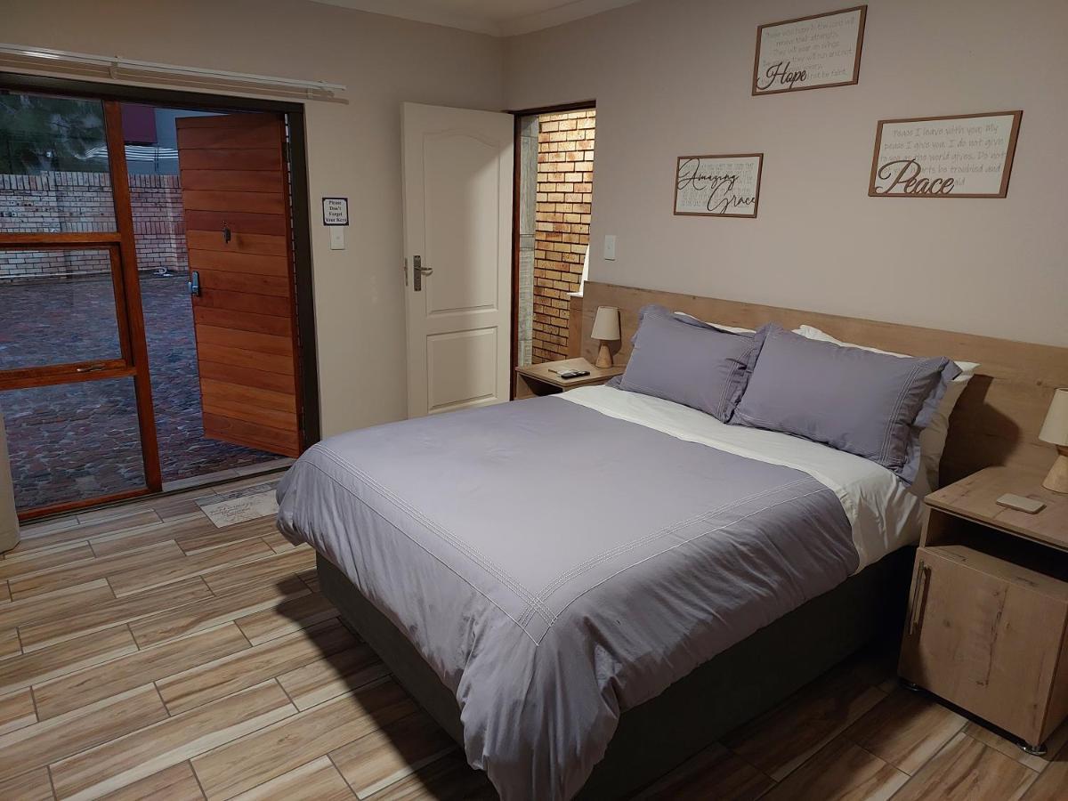 Twins Guest House Astoni Vanderbijlpark Δωμάτιο φωτογραφία