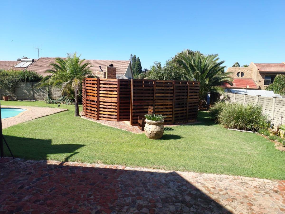 Twins Guest House Astoni Vanderbijlpark Εξωτερικό φωτογραφία