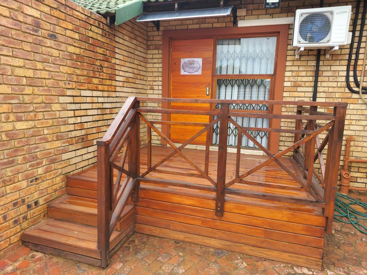 Twins Guest House Astoni Vanderbijlpark Δωμάτιο φωτογραφία