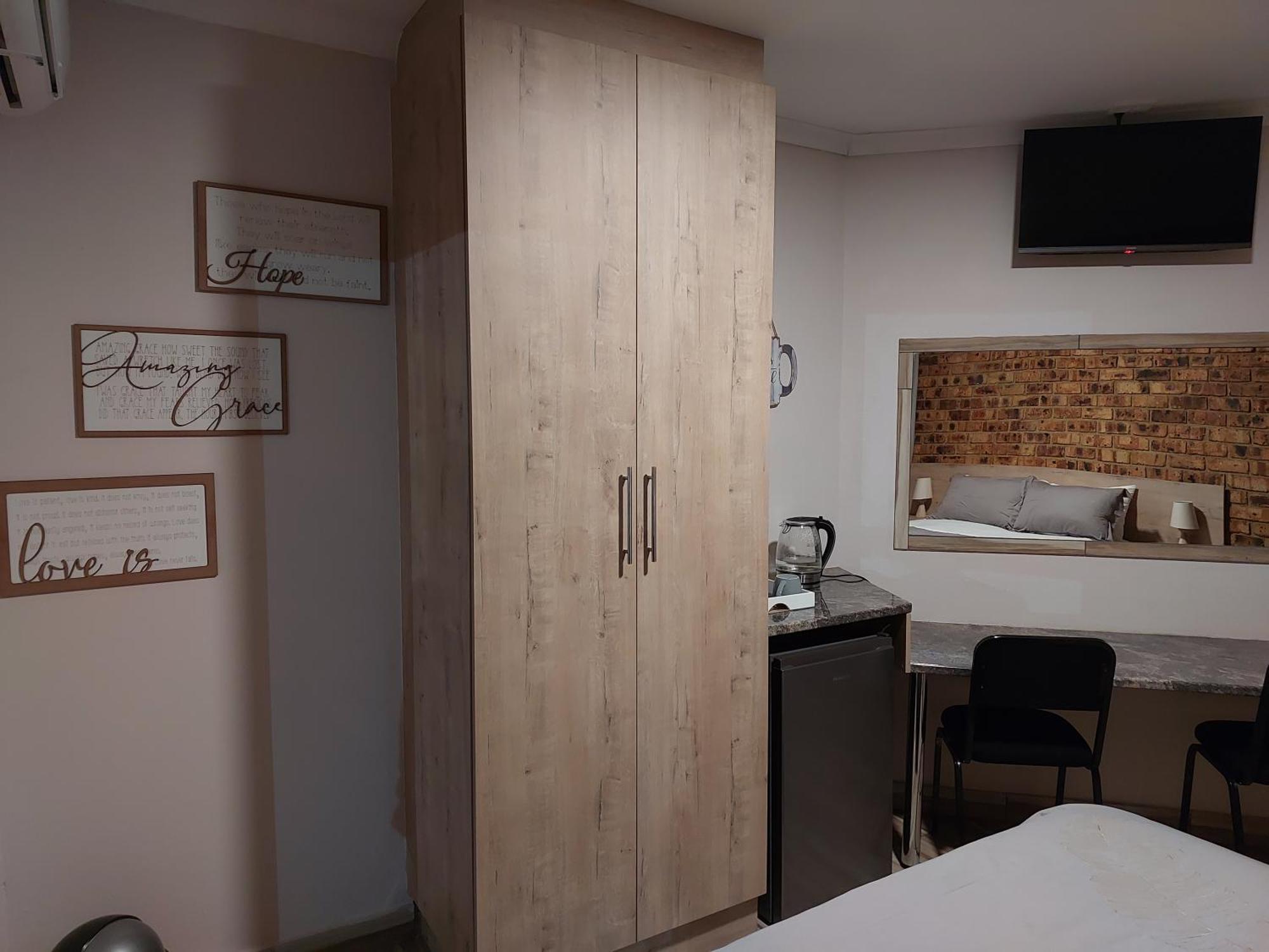 Twins Guest House Astoni Vanderbijlpark Δωμάτιο φωτογραφία