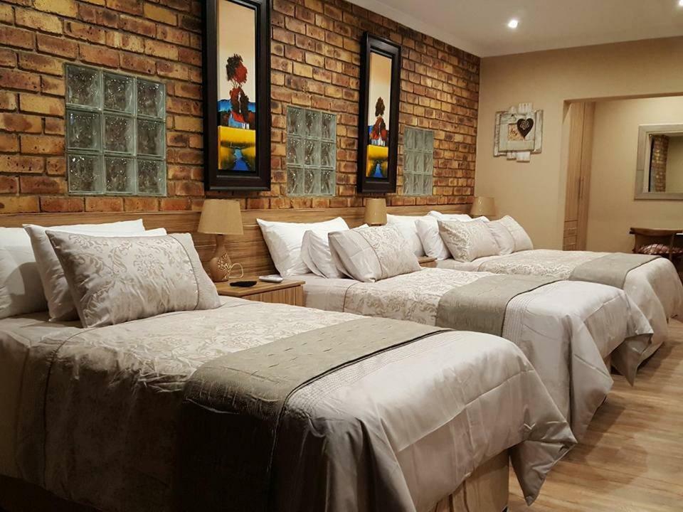 Twins Guest House Astoni Vanderbijlpark Εξωτερικό φωτογραφία